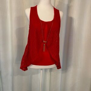 Red dressy tank top lace with gold necklace